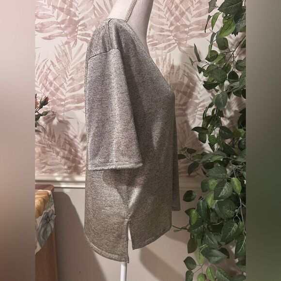 Pilcro Metallic Deep V-Neck Tee Size M - Picture 5 of 7